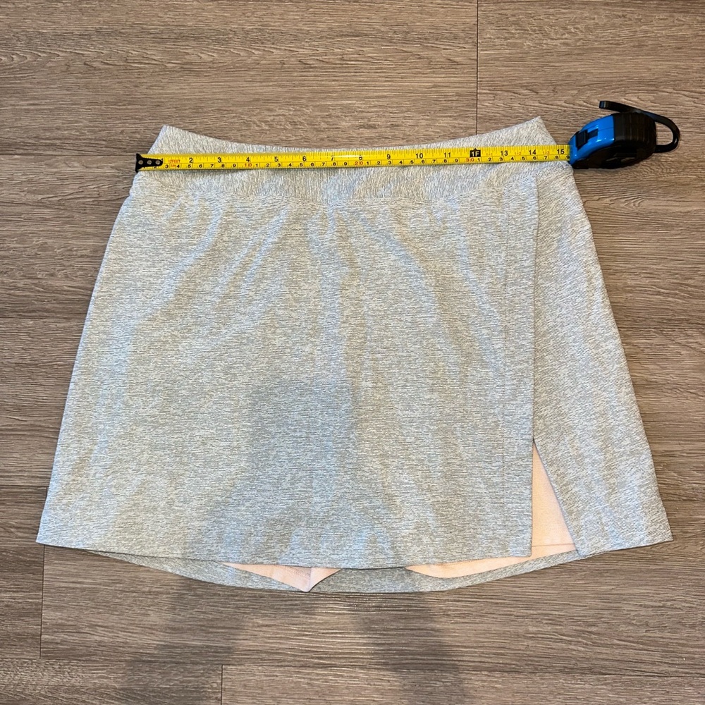 Outdoor Voices Women's Gray Athletic Skort M Stretch Pockets Tennis Golf